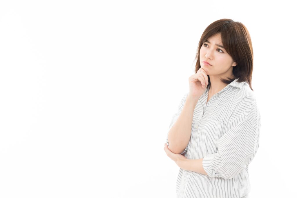 猫の爪から血が出る原因